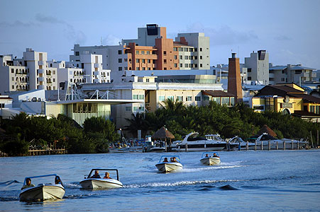 Tuesday, November 2, 2010 Cancun 021.JPG